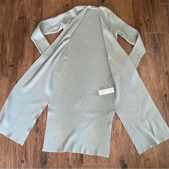 Abercrombie and Fitch  Light Blue Open Front Cardigan M - Picture 3 of 6